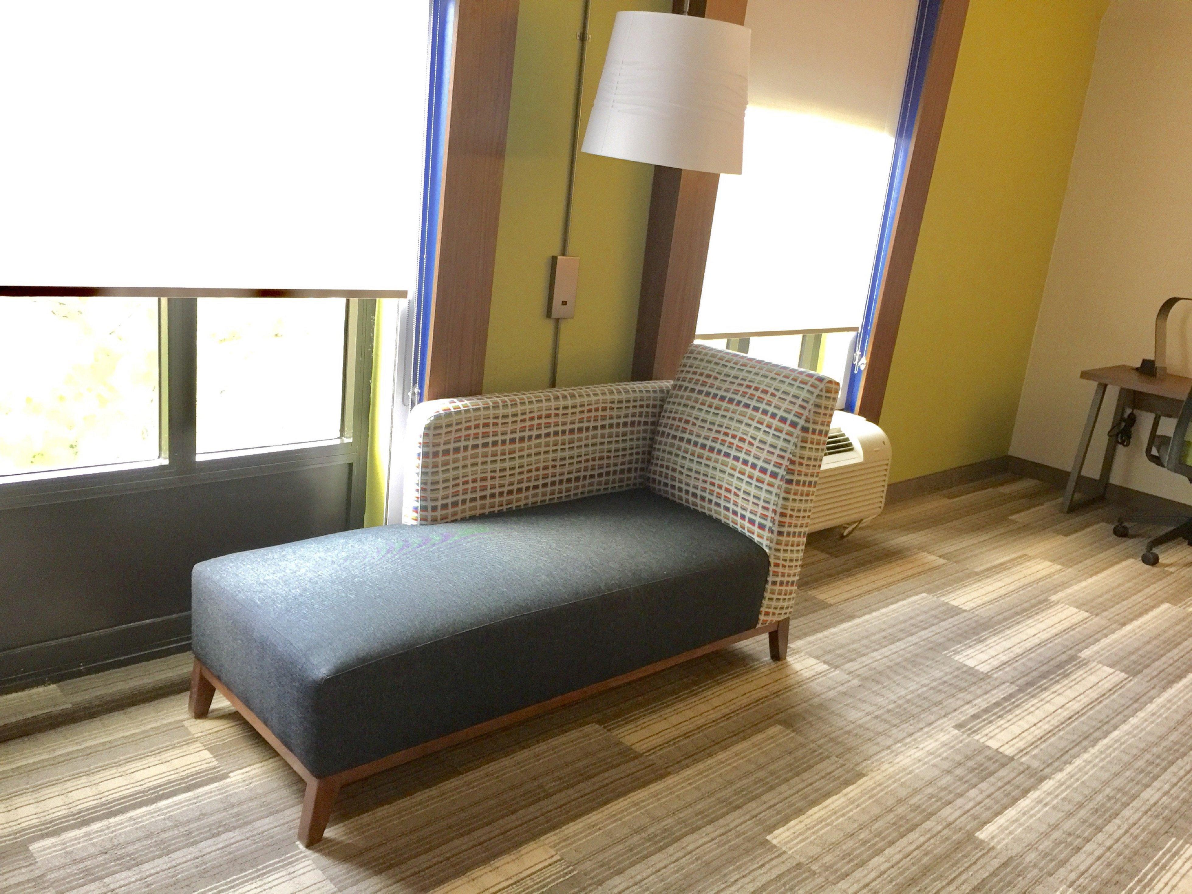 Holiday Inn Express & Suites Houston - Memorial Park Area By Ihg Экстерьер фото